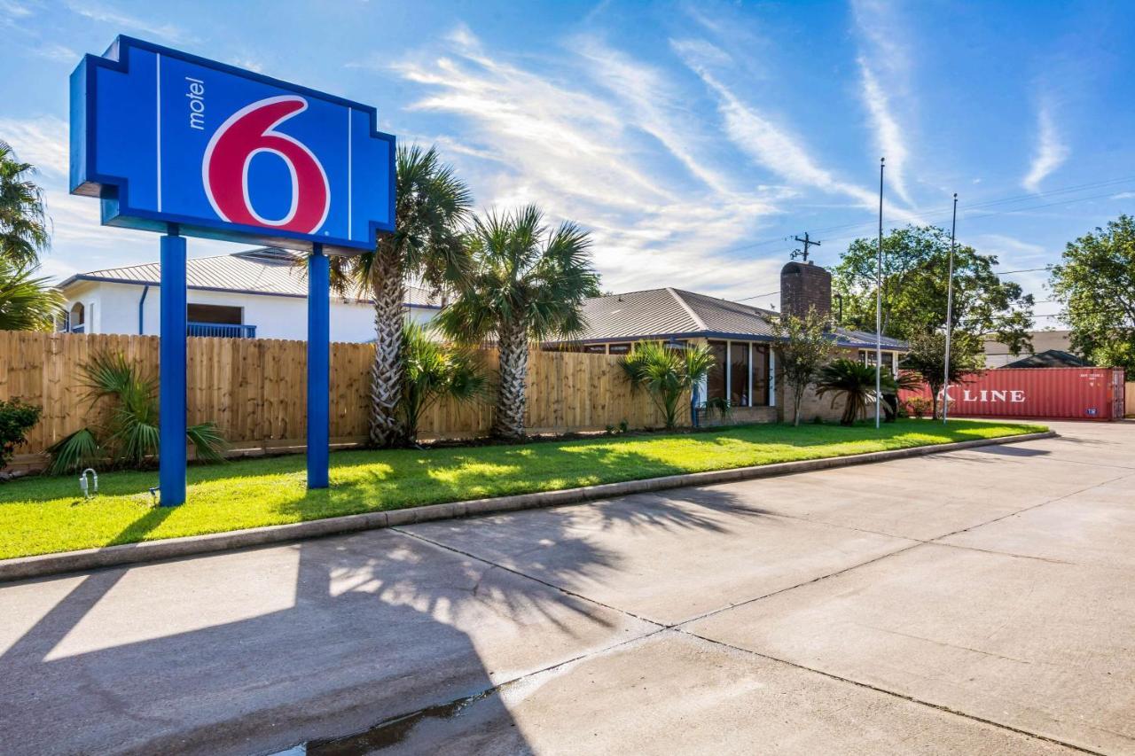 Motel 6-Freeport, Tx Bagian luar foto